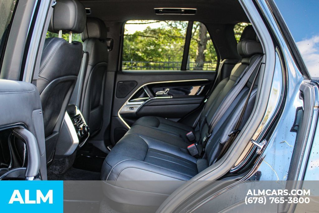 Used 2023 Land Rover Range Rover SE AWD/4WD image 17