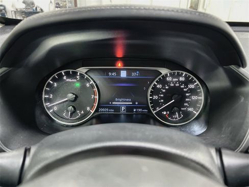 Used 2024 Nissan Altima 2.5 SV w/ SV Premium Package image 17