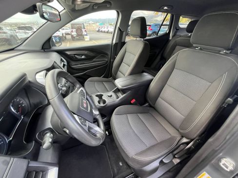 Used 2024 GMC Terrain SLE FWD image 35