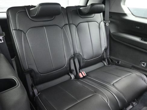 Used 2023 Jeep Grand Cherokee L Limited w/ Trailer Tow Group (B) image 17