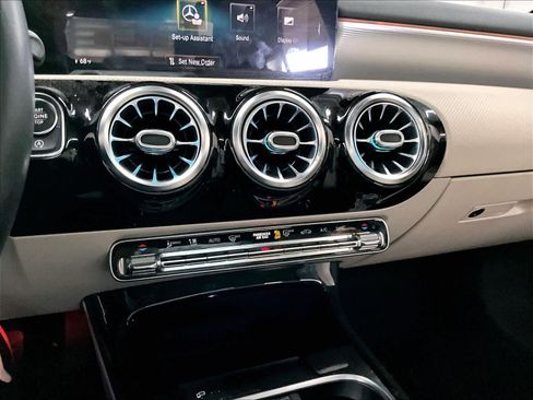 Used 2021 Mercedes-Benz A 220 image 34