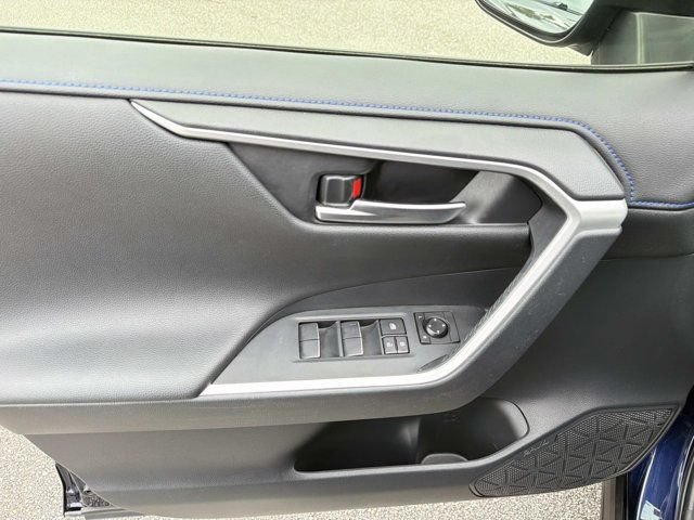 Used 2019 Toyota RAV4 XSE AWD/4WD image 7