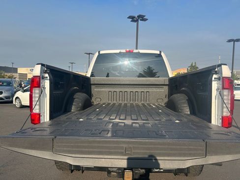 Used 2019 Ford F250 Platinum w/ Platinum Ultimate Package image 25