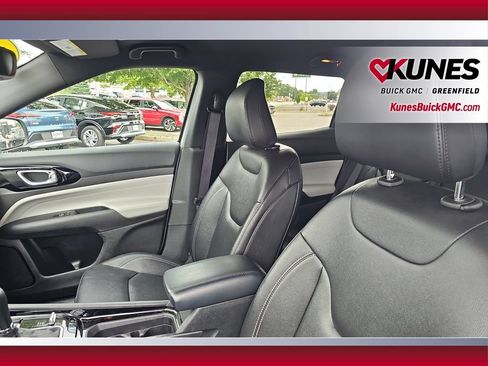 Used 2025 Jeep Compass Limited AWD/4WD image 20