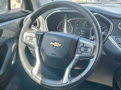Used 2025 Chevrolet Blazer LT FWD image 16