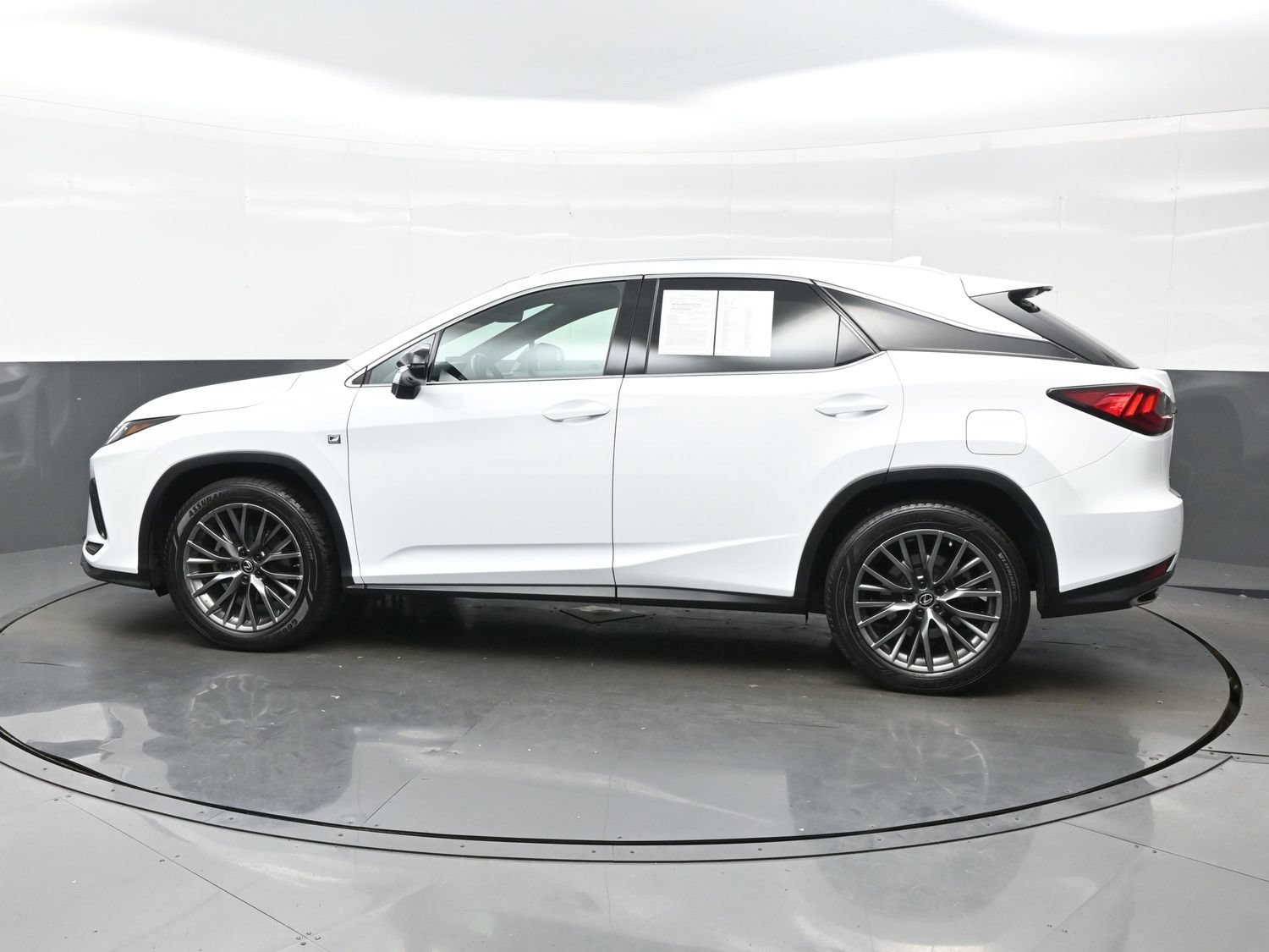 Used 2020 Lexus RX 350 F Sport w/ Cold Weather Package AWD/4WD image 3