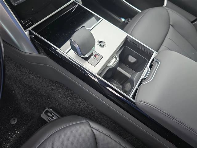 New 2026 Land Rover Range Rover SE AWD/4WD image 25