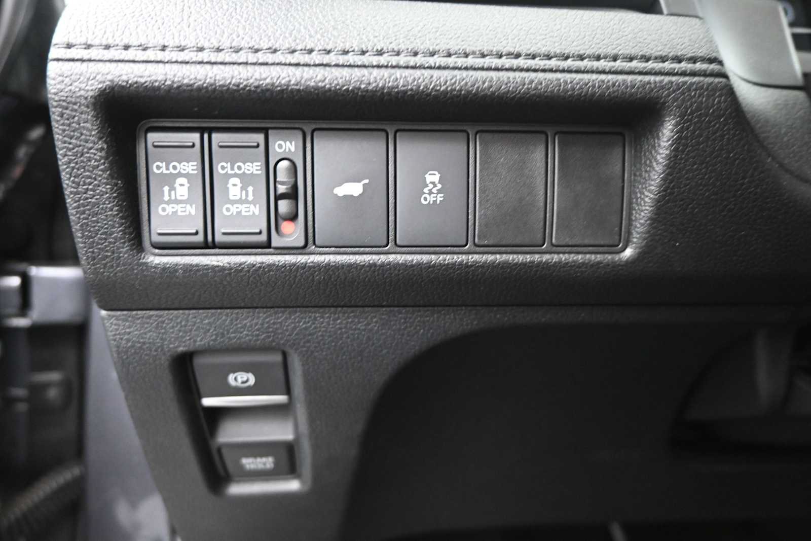 Used 2025 Honda Odyssey EX-L image 24