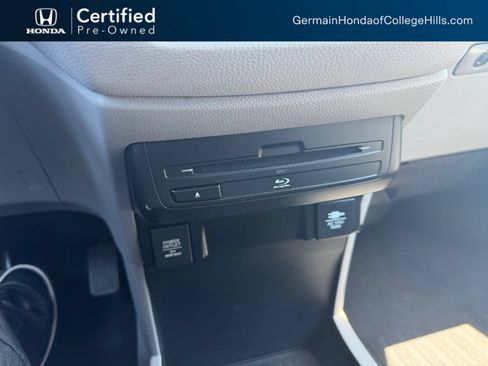 Used 2018 Honda Odyssey Touring image 23