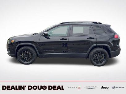 Used 2023 Jeep Cherokee Altitude Lux
