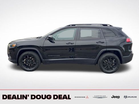 Used 2023 Jeep Cherokee Altitude Lux AWD/4WD image 3