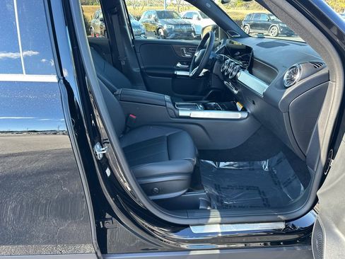 New 2026 Mercedes-Benz GLB 250 image 14