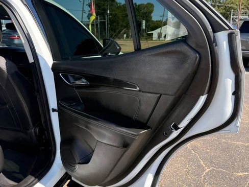 Used 2021 Buick Envision Preferred w/ Sport Touring Package FWD image 15