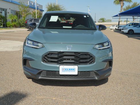 Used 2025 Honda HR-V Sport image 2