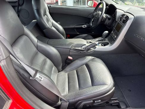 Used 2007 Chevrolet Corvette Coupe w/ Preferred Equipment Group RWD image 10