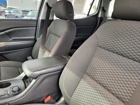 Used 2019 GMC Acadia SLE w/ Driver Alert Package I image 17