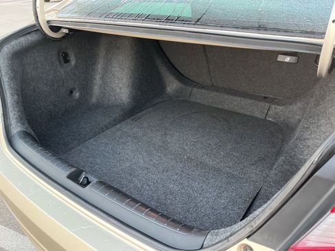 Used 2018 Honda Accord Hybrid image 10