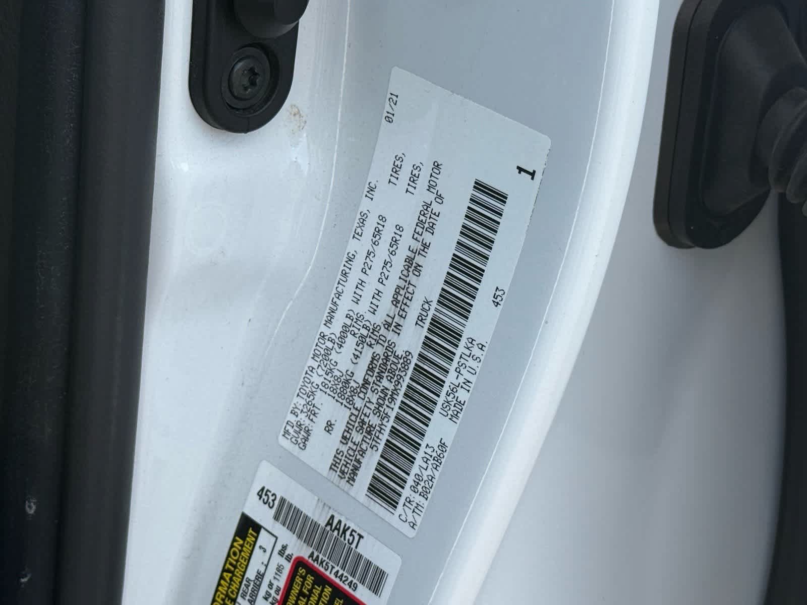 Used 2021 Toyota Tundra Limited w/ Limited Premium Package AWD/4WD image 36
