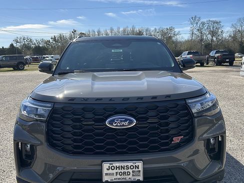 New 2026 Ford Explorer ST w/ Sun And Sound Package image 2