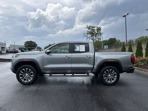 Used 2024 GMC Canyon Denali AWD/4WD image 7