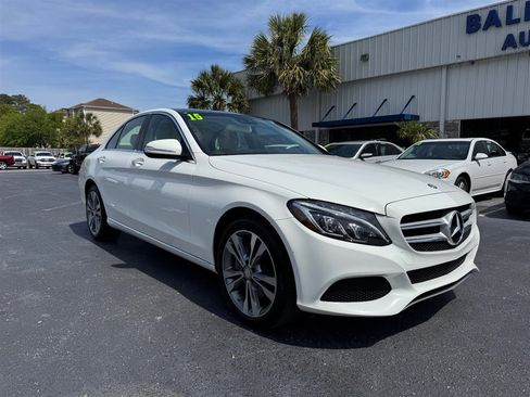 Used 2015 Mercedes-Benz C 300 4MATIC Sedan image 2