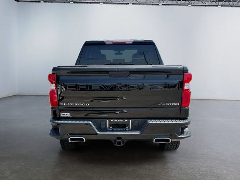 Used 2020 Chevrolet Silverado 1500 Custom Trail Boss w/ Custom Convenience Package AWD/4WD image 4