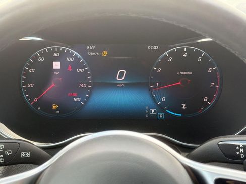 Used 2022 Mercedes-Benz GLC 300 4MATIC image 19