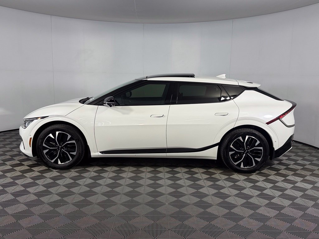 Used 2024 Kia EV6 GT-Line RWD image 11