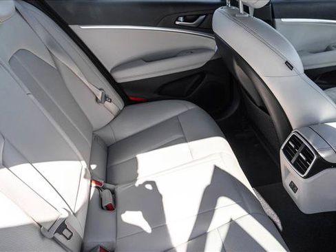 Used 2024 Genesis G70 2.5T AWD/4WD image 22