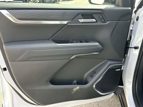 New 2025 GMC Acadia Elevation w/ Black Edition image 18