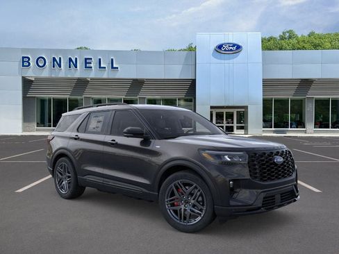 New 2026 Ford Explorer ST-Line w/ ST-Line Street Pack image 7