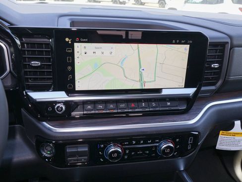 New 2026 GMC Sierra 1500 SLT image 16