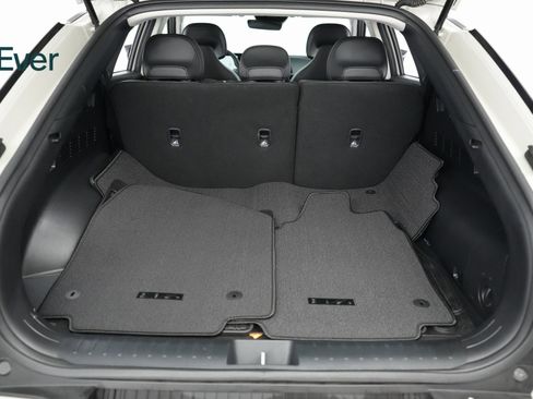 Used 2024 Kia EV6 Light image 22