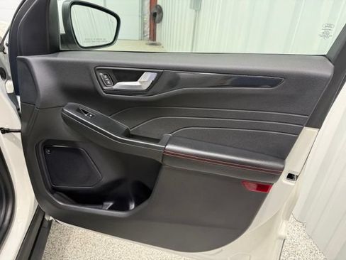 Used 2024 Ford Escape ST-Line Elite w/ Premium Technology Package AWD/4WD image 14