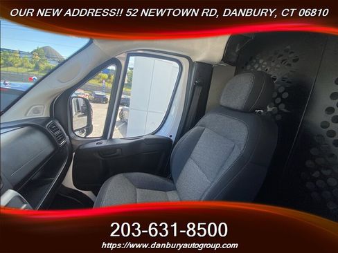 Used 2025 RAM ProMaster 2500 w/ U-Haul Equipment Group FWD image 23