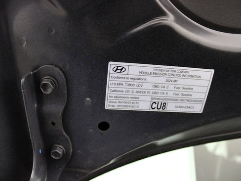 Used 2024 Hyundai Elantra Blue image 37