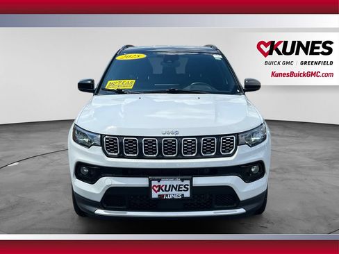 Used 2025 Jeep Compass Limited AWD/4WD image 4