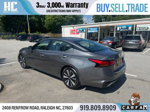 Used 2020 Nissan Altima 2.5 SV FWD image 3
