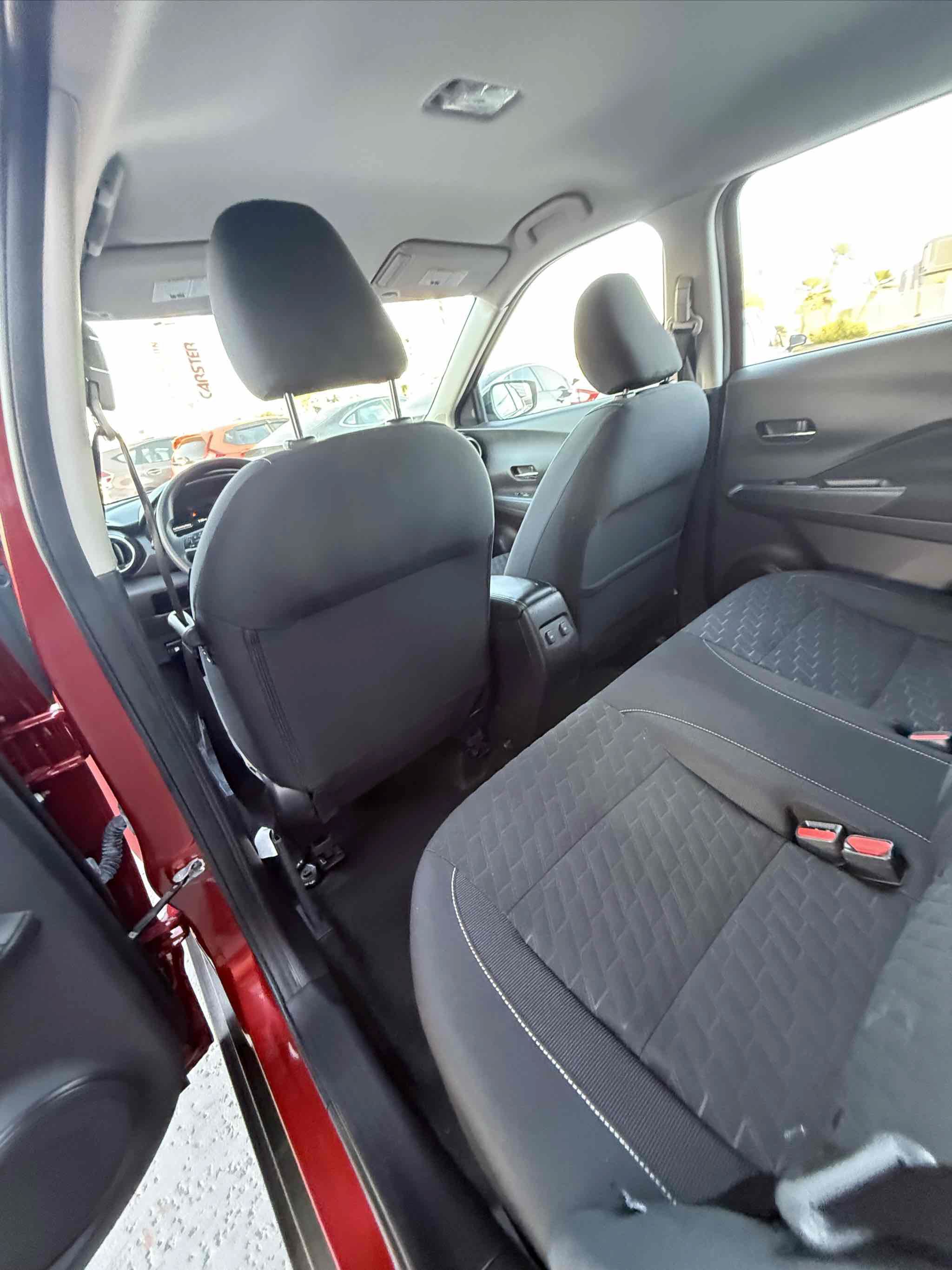Used 2022 Nissan Kicks SV FWD image 78