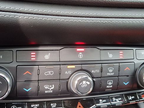 Certified 2022 Dodge Durango GT image 27