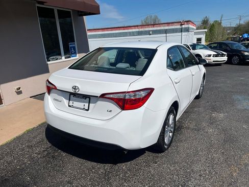 Used 2015 Toyota Corolla LE FWD image 6
