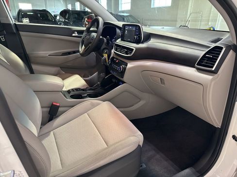 Used 2020 Hyundai Tucson SE AWD/4WD image 39