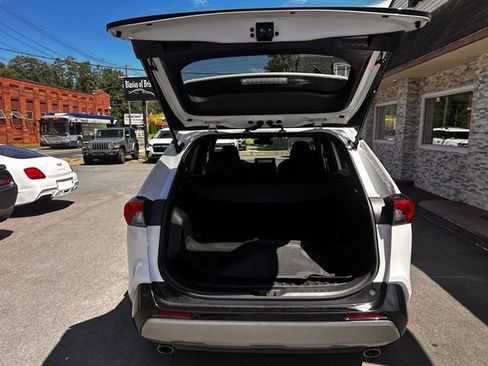 Used 2024 Toyota RAV4 SE AWD/4WD image 19