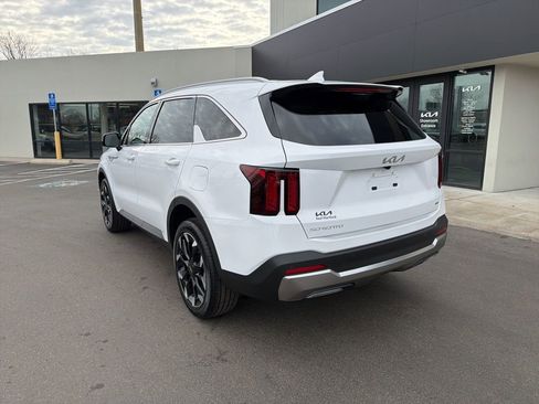 New 2026 Kia Sorento EX AWD/4WD image 8