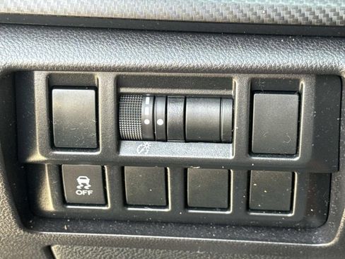 Used 2017 Subaru Impreza 2.0i image 28