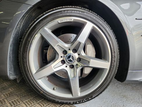 Used 2019 Mercedes-Benz SL 550 image 24