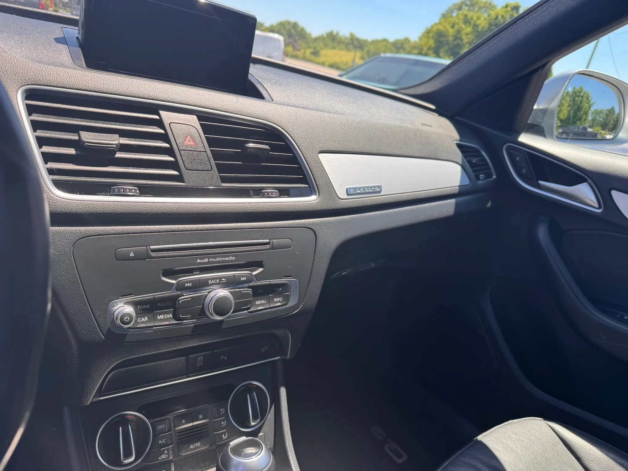 Used 2018 Audi Q3 2.0T Premium AWD/4WD image 17