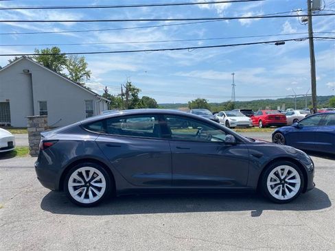 Used 2022 Tesla Model 3 Long Range AWD/4WD image 6