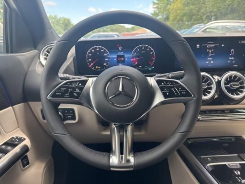 Used 2026 Mercedes-Benz GLA 250 4MATIC image 21