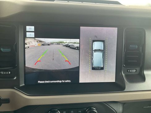 Used 2023 Ford Bronco Wildtrak AWD/4WD image 25